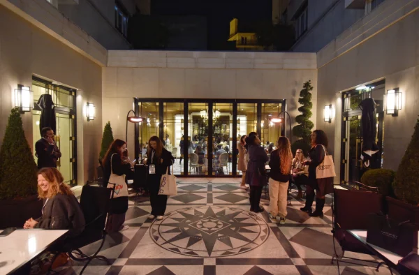 Moment%252520convivial%252520Afterwork%252520Seminaires%252520Business%252520Events.jpg